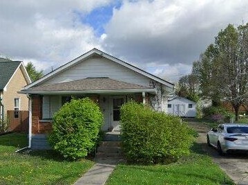 Building Photo - 1032 E Castle Ave