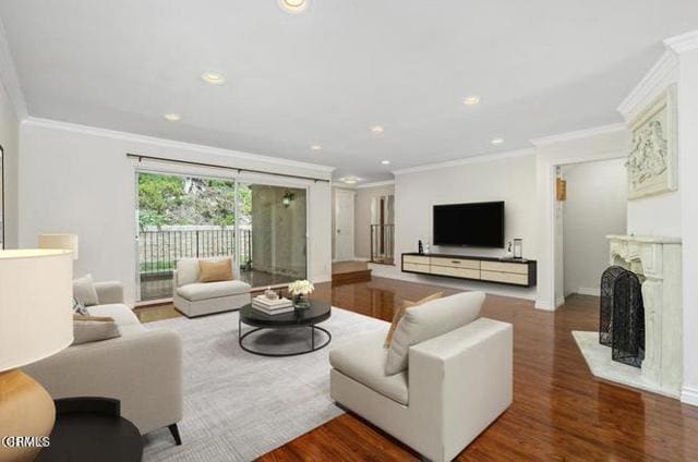 Building Photo - 9503 Vía Venezia