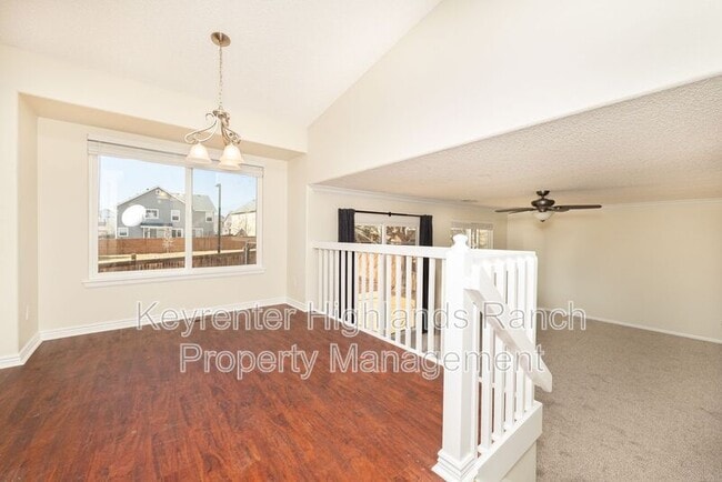 Photo - 595 S Lindsey St