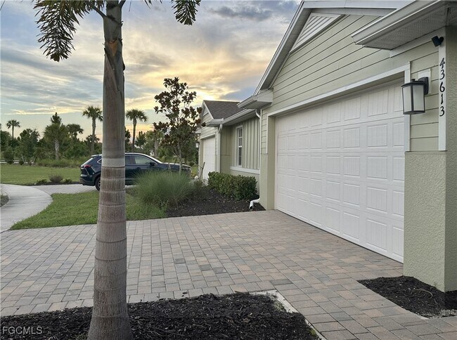 Photo - 43613 Sparrow Dr