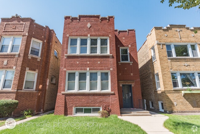 Building Photo - 4906 N Marmora Ave Rental