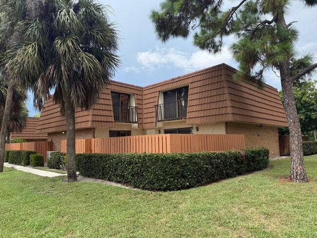 Photo - 152 Heritage Way Townhome