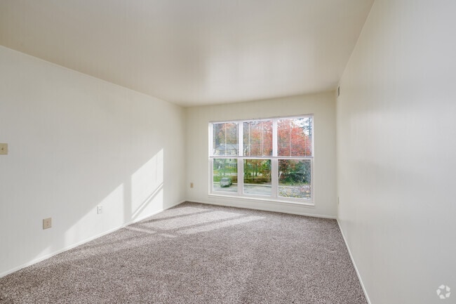 1BR, 1BA - 550SF - Living Room