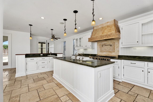 Photo - 26509 Via Sacramento