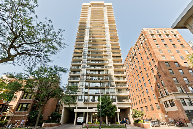 Photo - 3150 N Sheridan Rd Condo Unit 14A