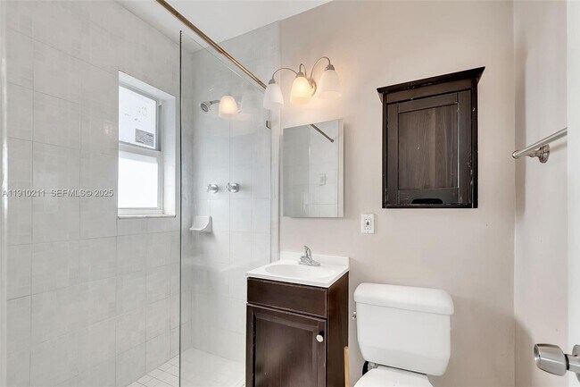 Photo - 6310 SW 79th St Unidad 19