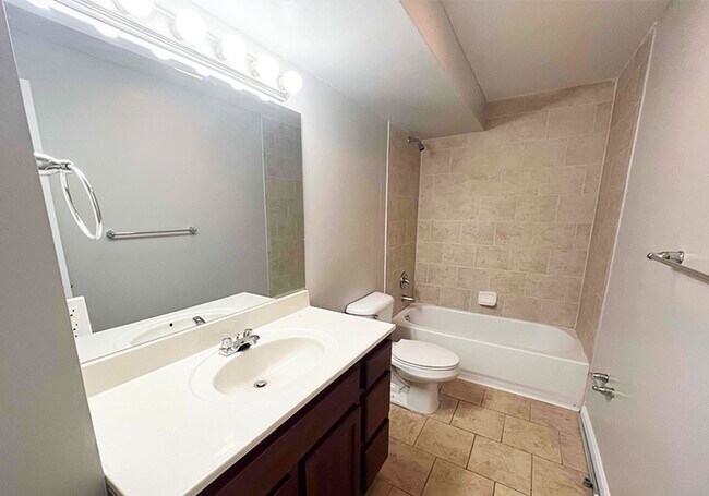 Photo - 525 Lowell Ave Unit 525-12