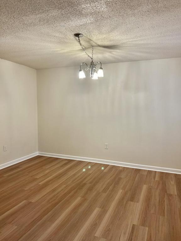 Photo - 415 Parkdale Dr