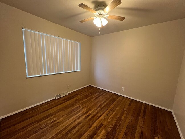 Photo - 9005 Olive Blvd Unit 9005-B Olive