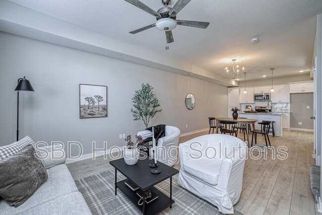 Photo - 12403 S Parkwood Ln