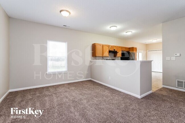 Photo - 2496 Woodfield Blvd