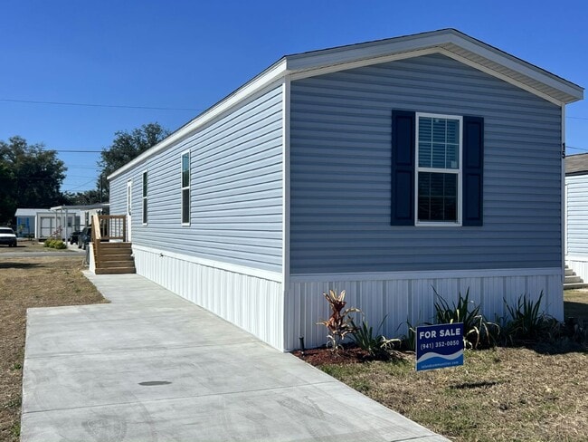 Building Photo - 35 Park Pl