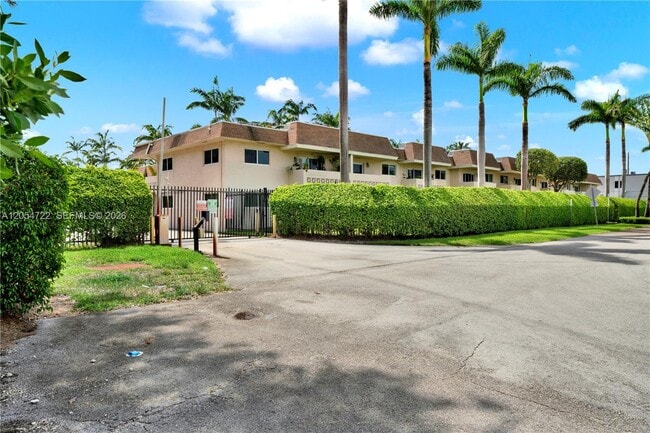 Building Photo - 14500 SW 88th Ave Unit 217