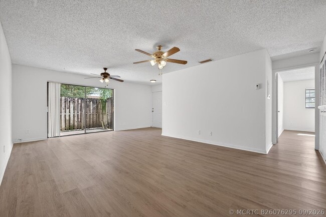 9401 NW 49th Pl