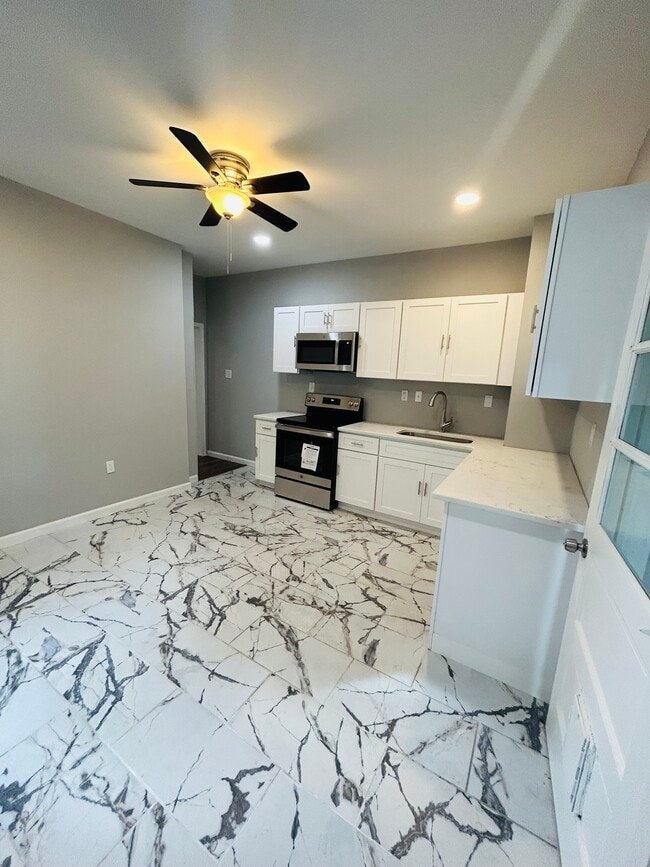 Photo - 307 Washington St