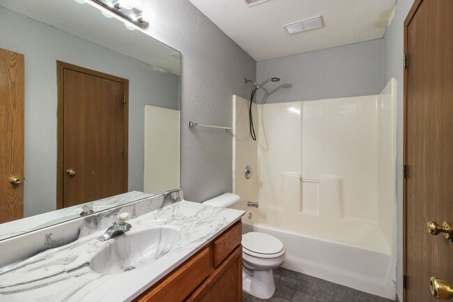 Photo - 108-110 Elk Dr Unit 108 Elk Dr