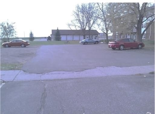 Parking Area - Thorp Country Apartments