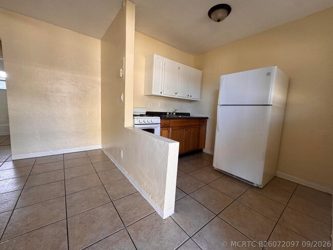 825 NW 10th Terrace Unit 13