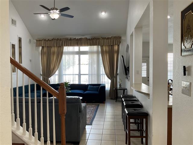 Photo - 2206 N Carroll Ave