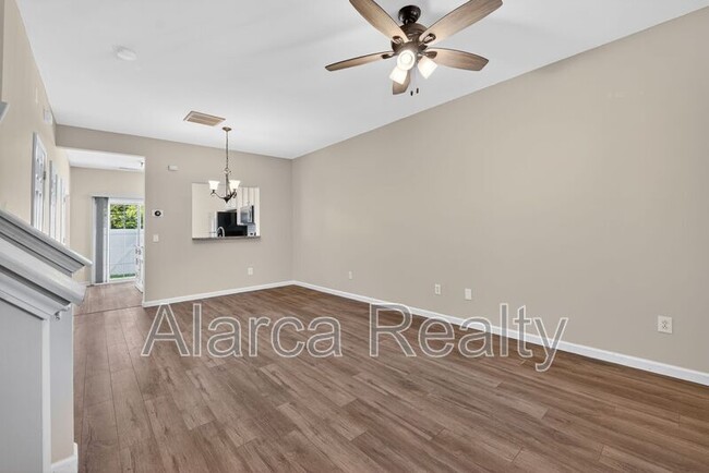 Photo - 2817 Summergrove Ct