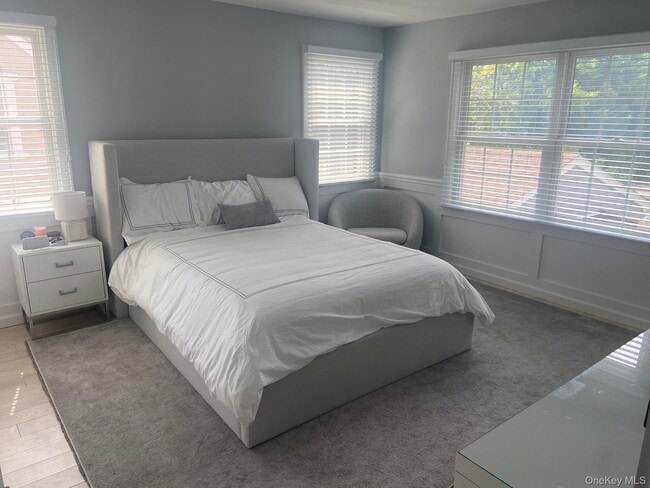 Photo - 1697 Bay Blvd