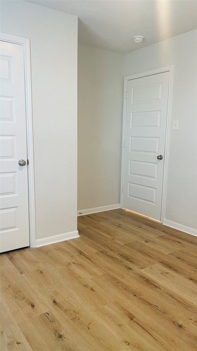 Building Photo - 958 Rd 5702