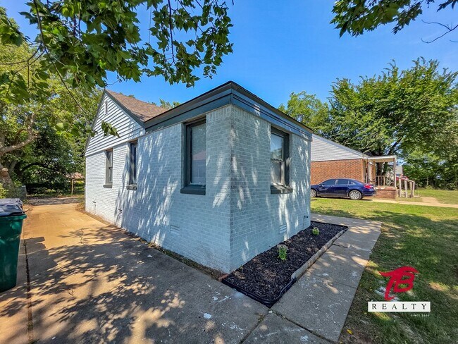 Photo - ozy 3-Bedroom Home in NE OKC – Affordable ...