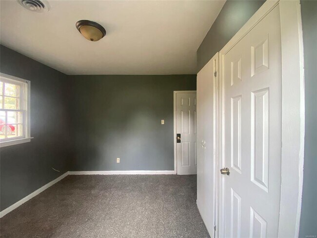 Photo - 2418 Cherry St