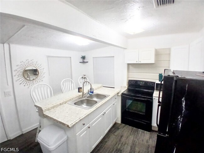 Photo - 47 Cypress St