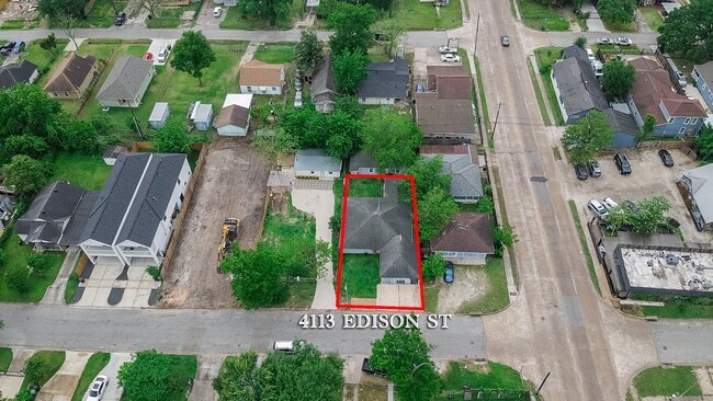 Building Photo - 4113 Edison St