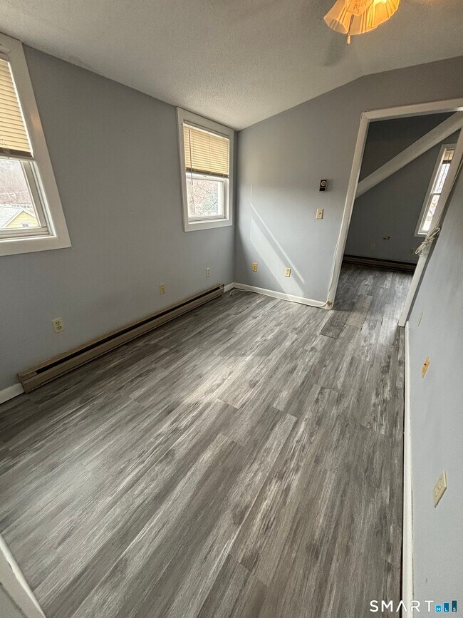 Photo - 11 Roberts St Unit 3