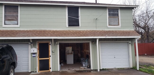 Building Photo - 1216 Wafer St Unit 4D Rental