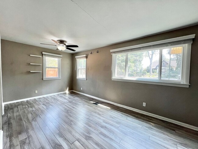 Photo - 704 Welch Ave