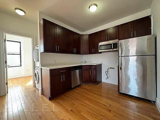 3 bedroom in ASTORIA NY 11105 - 3 bedroom in ASTORIA NY 11105 Unidad Apt 4-D2