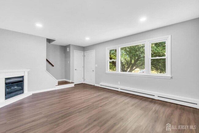 Photo - 368-70-370 Voorhees Ave Unit 370