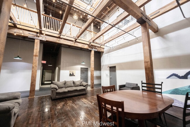 Building Photo - Lofts on Madison