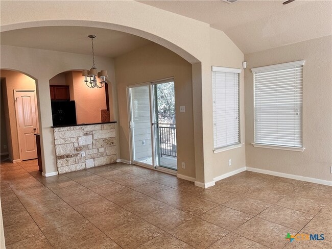 Photo - 2020 Meadow View Dr