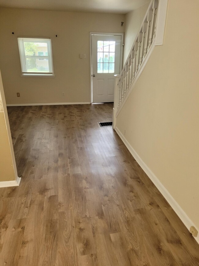 Photo - 302 Delaware Ave