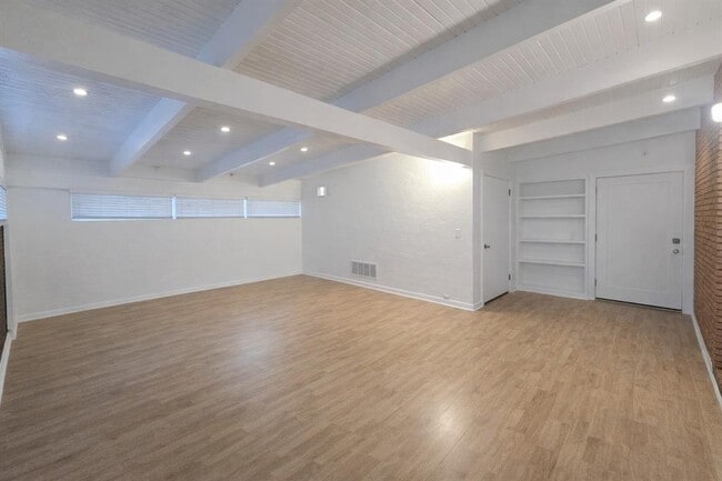 Photo - 1919 Sumner Dr