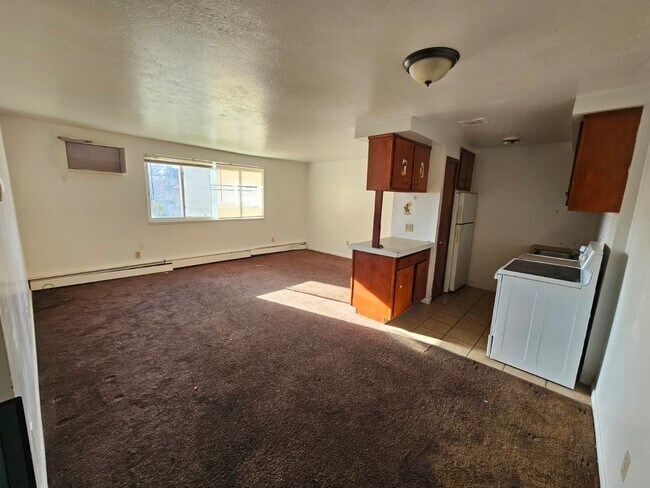 Building Photo - 1885 N Taylor Rd Unit 308