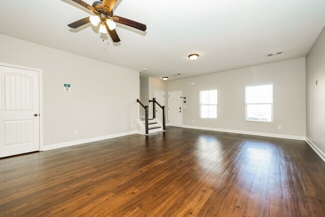 Photo - 1910 Wild Oaks Ct