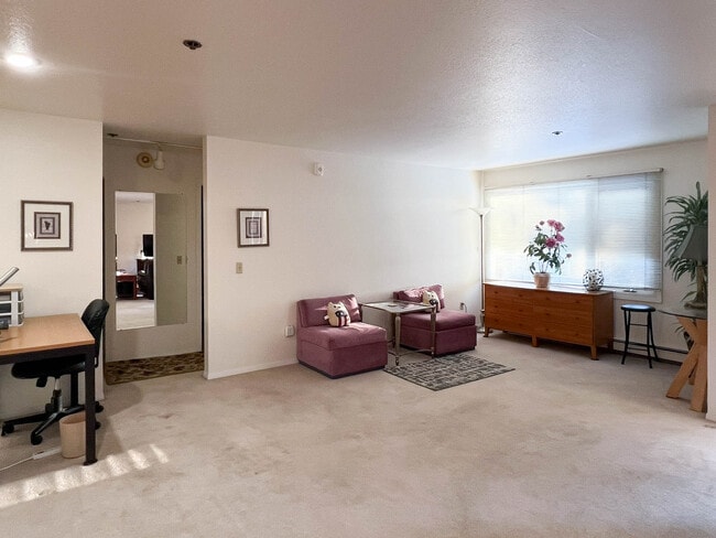 Photo - 315 E 12th Ave