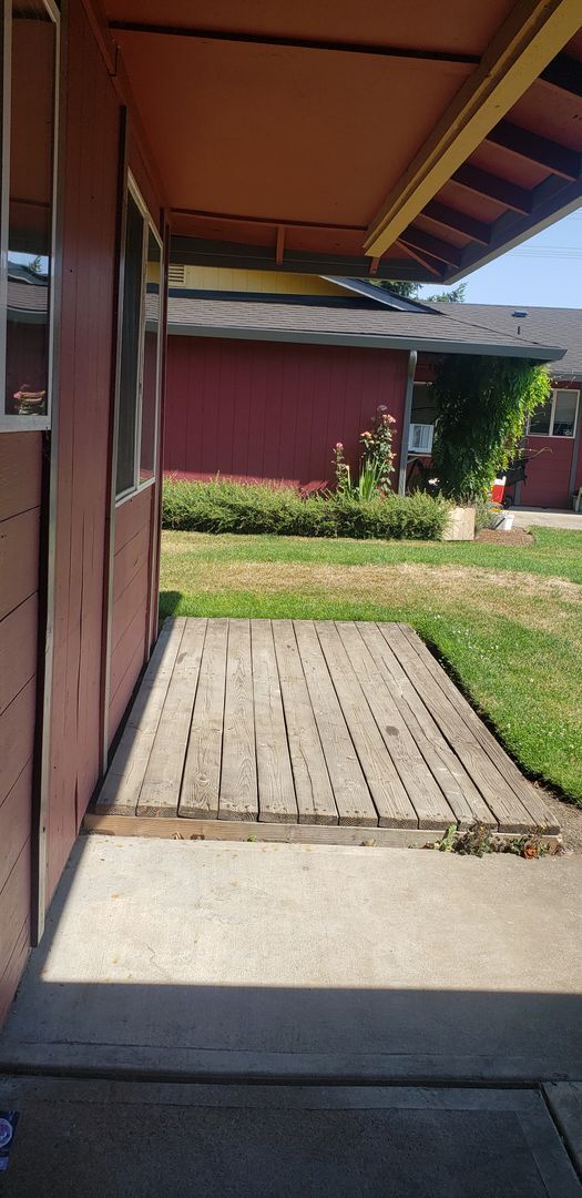 Photo - 109-111 SW Fleishauer Ln Unidad 111
