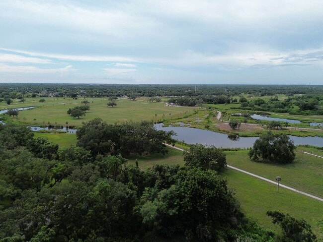 Photo - 423 Whispering Oaks Ct