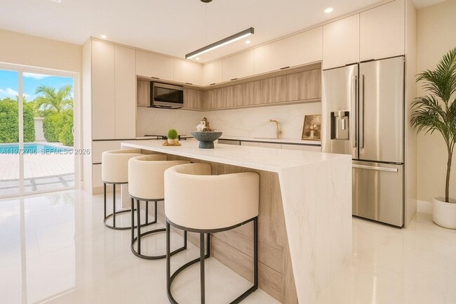 Photo - 1399 NE 38th St