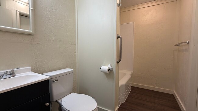 Photo - 900 S Mill St