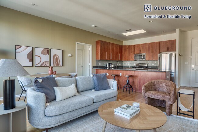 Photo - 831 Monroe St Unidad FL6-ID1005