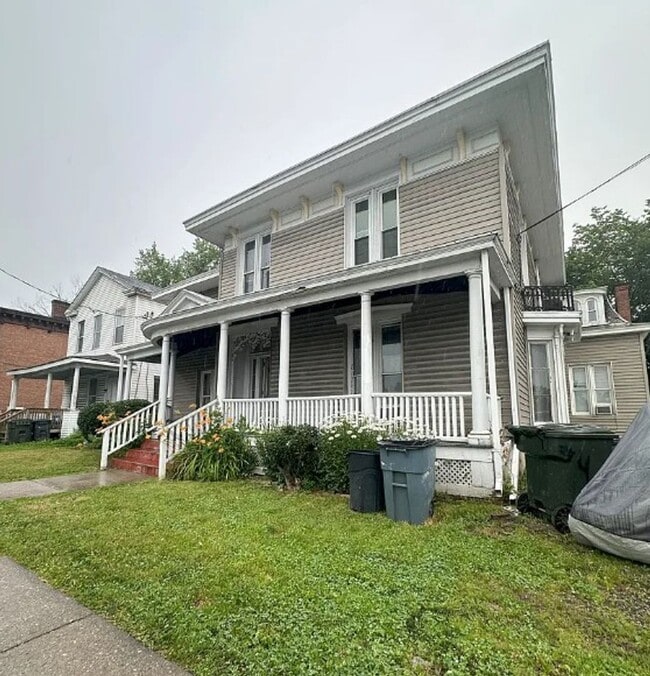 Photo - 937 Broadway Unit 6