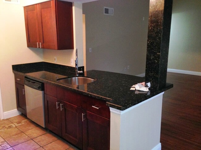 Photo - 2440 NW 33rd St