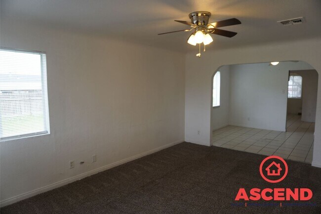 Photo - Cute Home Located in Southeast Bakersfield!